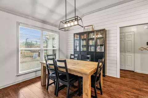 Dining - 2316 Bridgewater Rd, Bryant, AR 72022 photo 2 of 2
