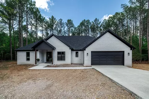 393 Maderas Dr, Hot Springs Village, AR 71909