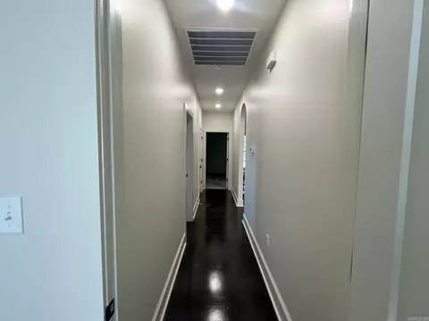 Entry Way - 907 Sinclair Ct, Searcy, AR 72143 photo 3 of 3