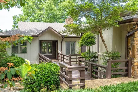 44 Majorca Dr, Hot Springs Village, AR 71909