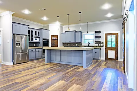 Kitchen - 7 Circle B Dr, Ward, AR 72176 photo 2 of 3