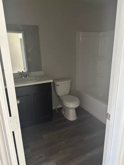Bath - 5017 Windflower Cv, Alexander, AR 72002 photo 1 of 1