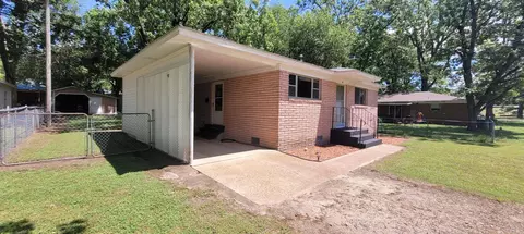 411 Elm, Augusta, AR 72006 photo 2