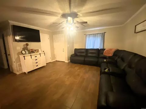 34 Windfield Cir, Trumann, AR 72472 photo 4