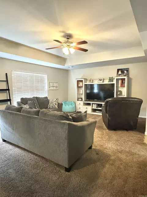 Living - 607 Westgate Cv, Alexander, AR 72002 photo 1 of 5