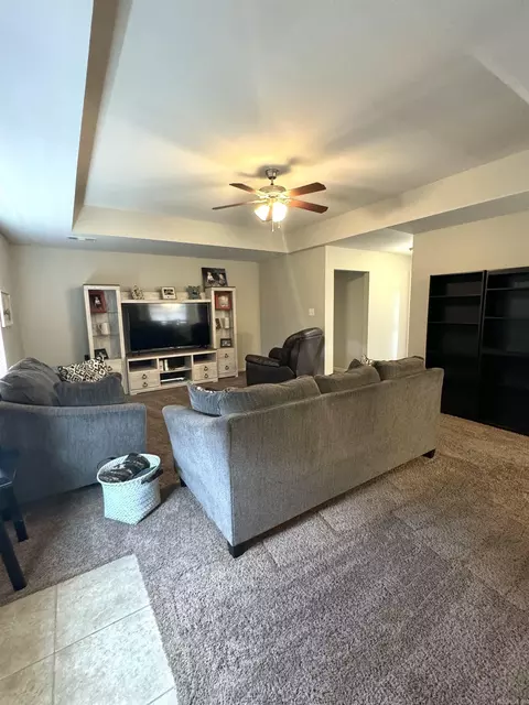 Living - 607 Westgate Cv, Alexander, AR 72002 photo 4 of 5