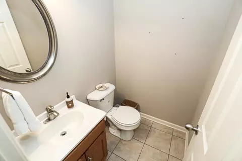 Bath - 8815 Crossroads, Benton, AR 72015 photo 4 of 4