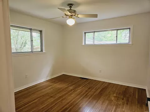 Bedroom - 12 Marshall Dr, Searcy, AR 72143 photo 2 of 5