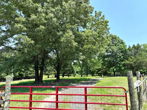 135 Liberty Ln, Mena, AR 71953 photo 3