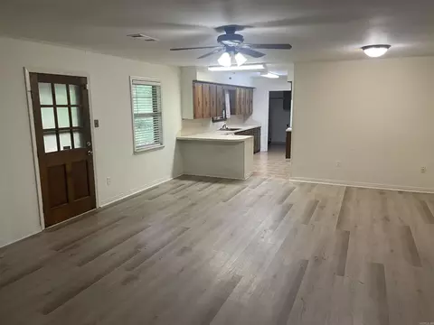 1 Susan Ln, Conway, AR 72032 photo 3