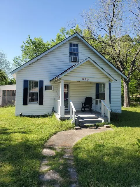 803 Pine Ave, Mena, AR 71953 photo 2