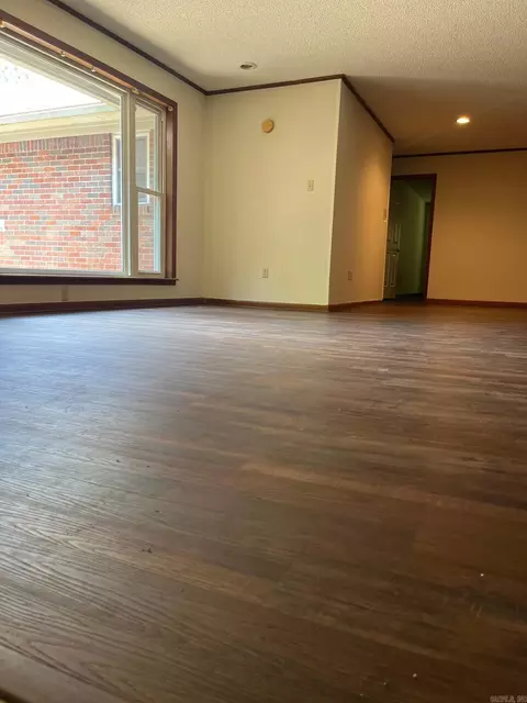 504 W College St, Beebe, AR 72012 photo 14