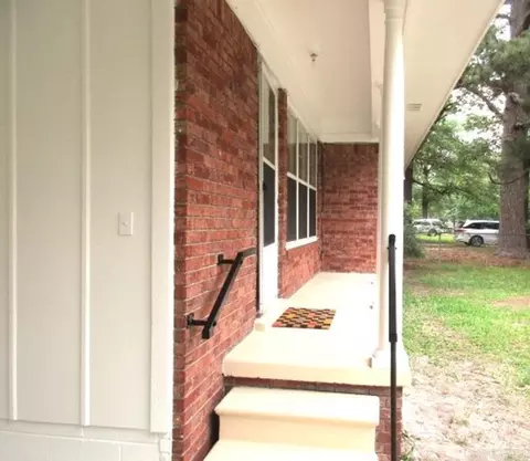 3608 E Lake Dr, Pine Bluff, AR 71603 photo 4