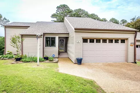 601 Woodlawn Dr #4, Fairfield Bay, AR 72088