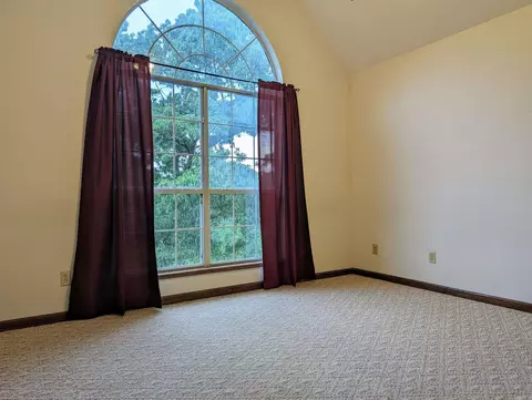 Bedroom - 708 N Ridgeview Dr, Mountain View, AR 72560 photo 1 of 1