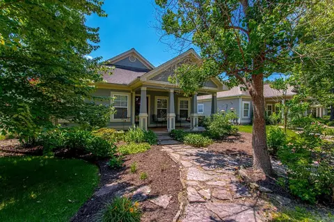 2127 Stagecoach Vlg, Little Rock, AR 72210