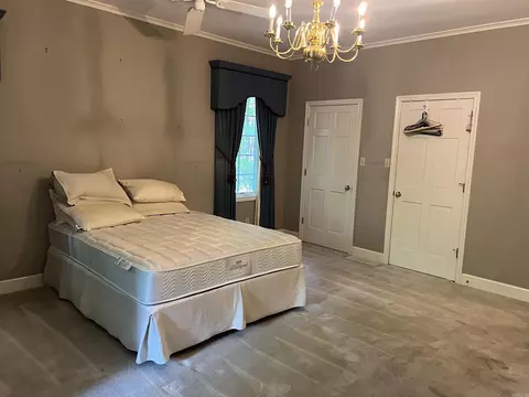 Bedroom - 6925 Middle Warren Rd, Pine Bluff, AR 71603 photo 1 of 5