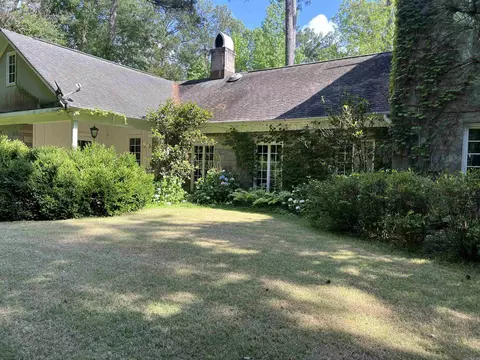 Exterior - 6925 Middle Warren Rd, Pine Bluff, AR 71603 photo 11 of 15