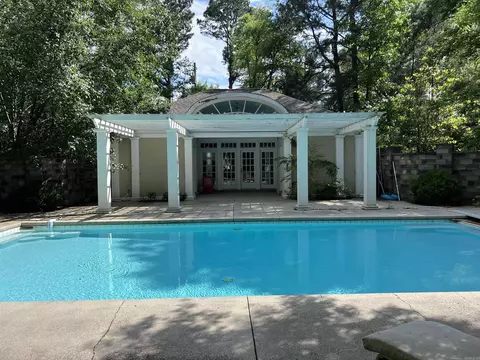 Exterior - 6925 Middle Warren Rd, Pine Bluff, AR 71603 photo 5 of 15