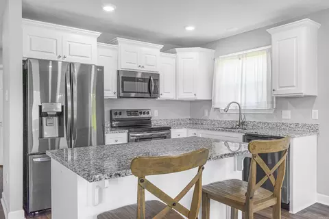 Kitchen - 124 Greg Sneed Dr, Quitman, AR 72131 photo 1 of 2