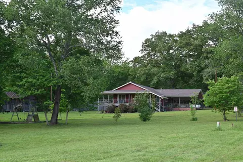 69 Church St, Gilbert, AR 72636 photo 1