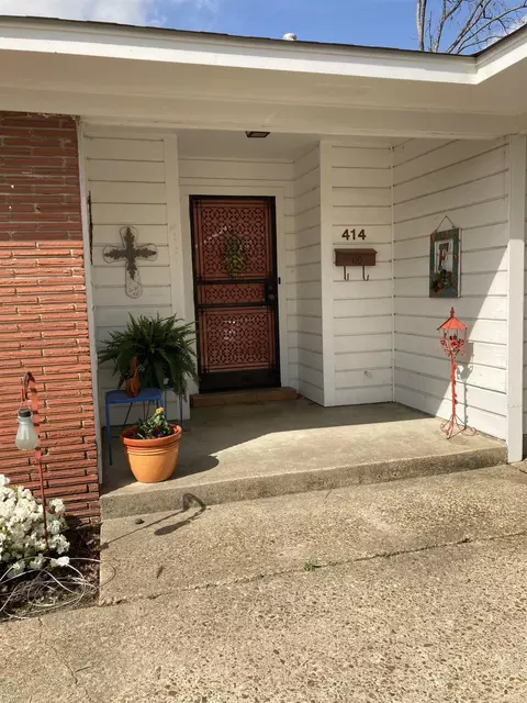 414 E Hamilton Ave, Wynne, AR 72396 photo 2