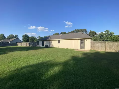 Exterior - 36 Windfield Cir, Trumann, AR 72472 photo 3 of 7