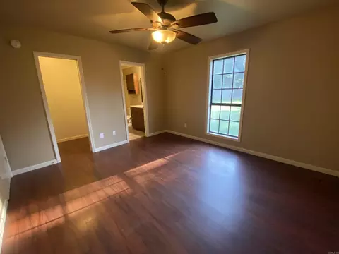 Bedroom - 36 Windfield Cir, Trumann, AR 72472 photo 1 of 5