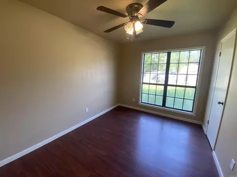 Bedroom - 36 Windfield Cir, Trumann, AR 72472 photo 4 of 5