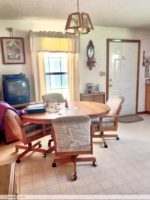 204 E Shields St, Warren, AR 71671 photo 4