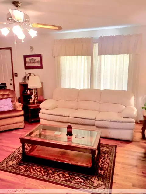204 E Shields St, Warren, AR 71671 photo 5