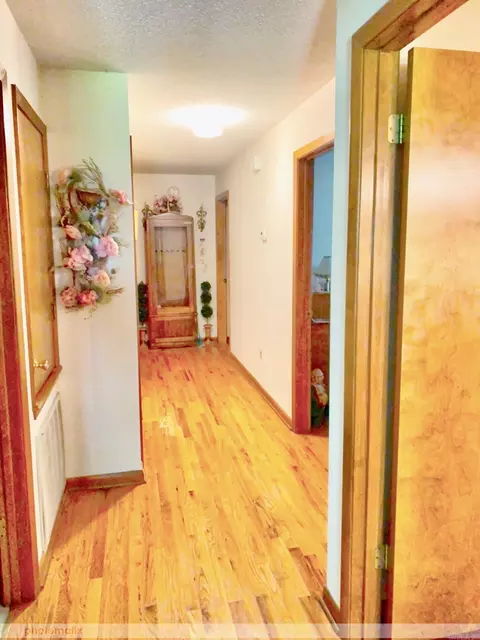 204 E Shields St, Warren, AR 71671 photo 6