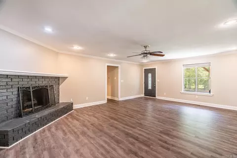 1512 Foxrun Rd, Benton, AR 72019 photo 3