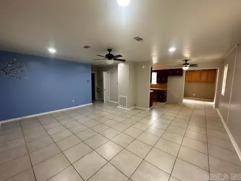 Living - 417 E 7th St, Lonoke, AR 72086 photo 2 of 2