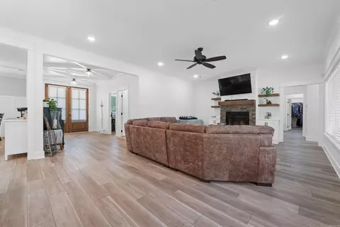 1603 E Main St, Cabot, AR 72023 photo 4