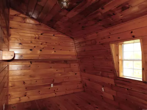 Bedroom - 160 Baffle Ln, Bismarck, AR 71929 photo 3 of 3