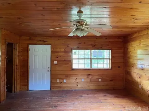 Living - 160 Baffle Ln, Bismarck, AR 71929 photo 1 of 2