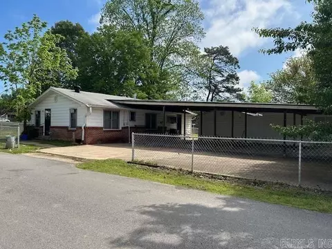 712 Normandy St, Benton, AR 72015 photo 2
