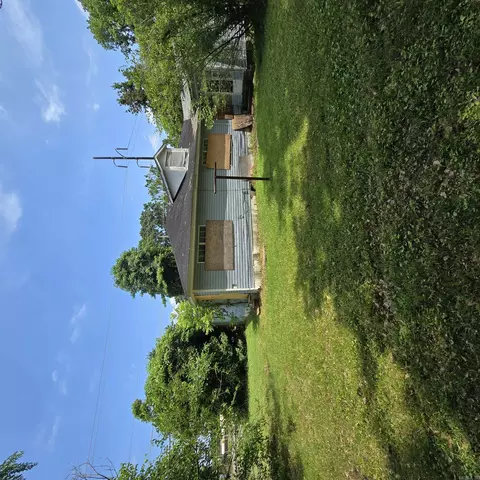 Exterior - 1808 E 6th Ave, Pine Bluff, AR 71601 photo 1 of 2