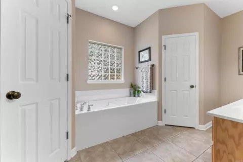 403 Merril Dr, Benton, AR 72015 photo 18