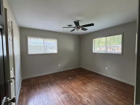 12 Meadowbrook Dr, Conway, AR 72032 photo 3