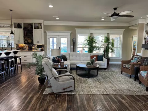 Living - 164 Madison Ln, Austin, AR 72007 photo 1 of 4