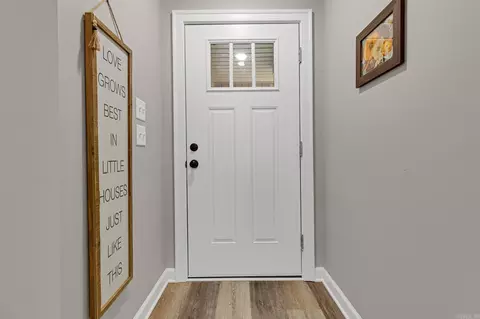Entry Way - 12 Thomas Cir, Greenbrier, AR 72058 photo 1 of 3