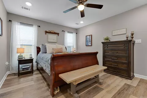 Bedroom - 12 Thomas Cir, Greenbrier, AR 72058 photo 5 of 6