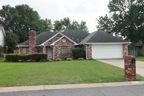 2911 Adam St, Conway, AR 72034 photo 1