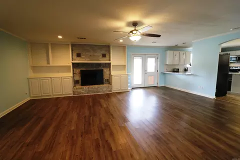 Living - 1616 E Hwy 89, Cabot, AR 72023 photo 5 of 8