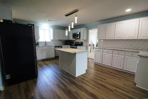 Kitchen - 1616 E Hwy 89, Cabot, AR 72023 photo 7 of 8