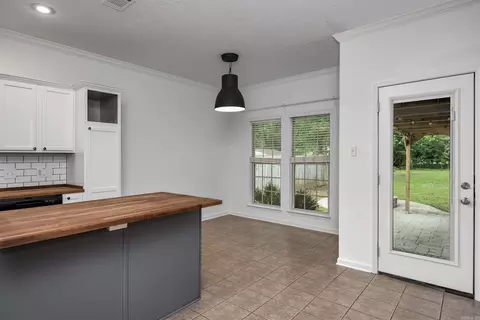 327 Locust St, Conway, AR 72034 photo 10