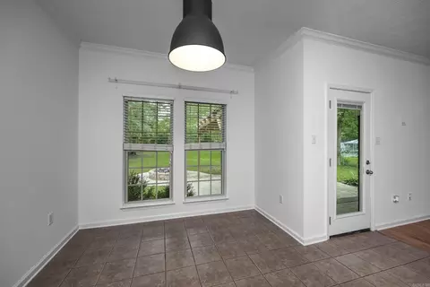 327 Locust St, Conway, AR 72034 photo 11