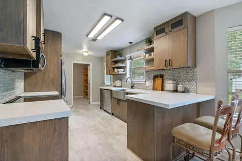 Kitchen - 10 Pintail Dr, Conway, AR 72032 photo 1 of 5